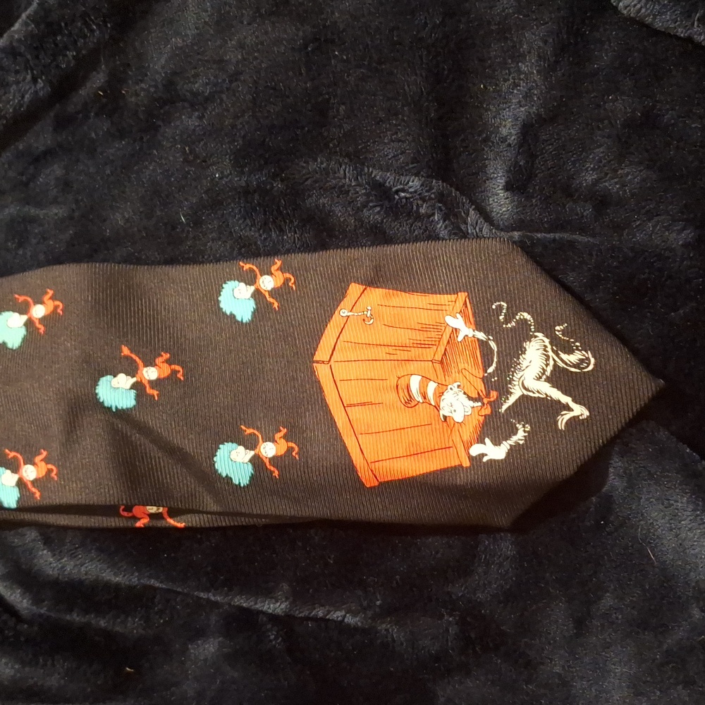 Dr Seuss Cat In The Hat Tie 100% Polyester